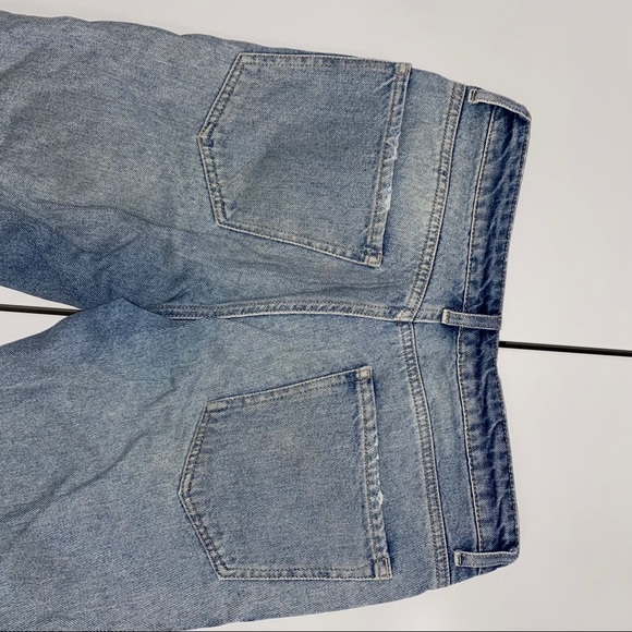 FOREVER 21 BOYFRIEND DEMIN RIPPED CAPRI JEANS - Picture 7 of 9